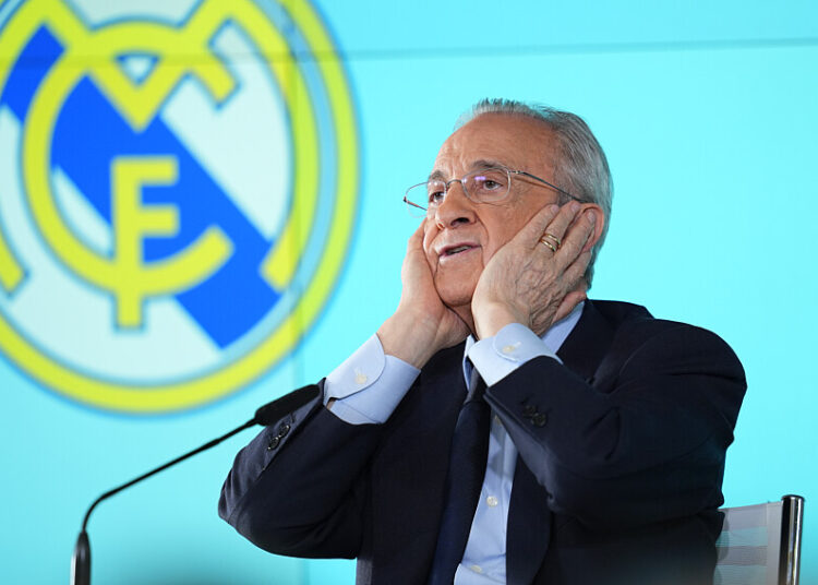 Real Madrid : Florentino Pérez craque en pleine conférence, le président du Real règle ses comptes !