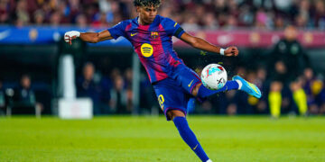 Ronaldinho ridiculise Yamal devant le monde entier !