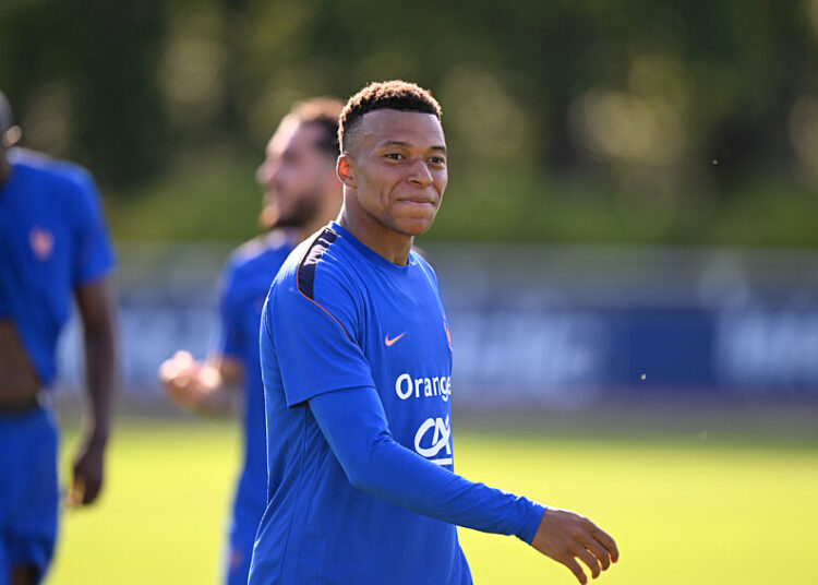 Jacquemus sort le grand jeu avec les stars des Bleus