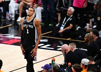 Scandale en NBA : des fans des Spurs attaqués à New York, Wembanyama sort de ses gonds !