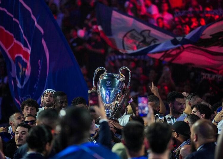 PSG : le Parc des Princes bientôt transformé grâce au « Mur jaune » ?