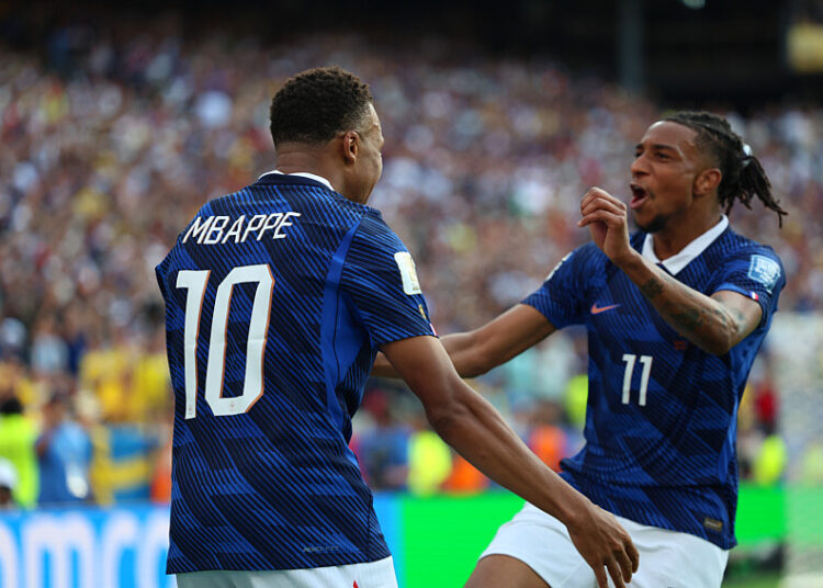 Mondial 2026 : la sortie raciste de Chilavert met le feu autour des Bleus !