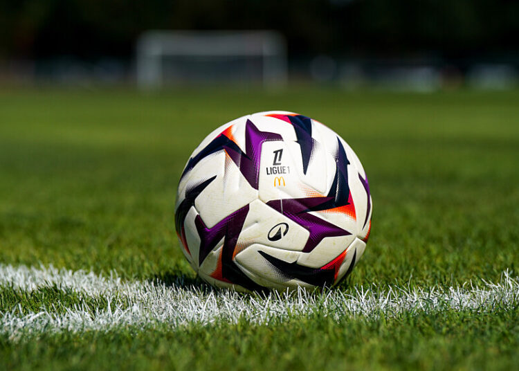 Ligue 1 : un arbitre devant la justice pour violences conjugales présumées